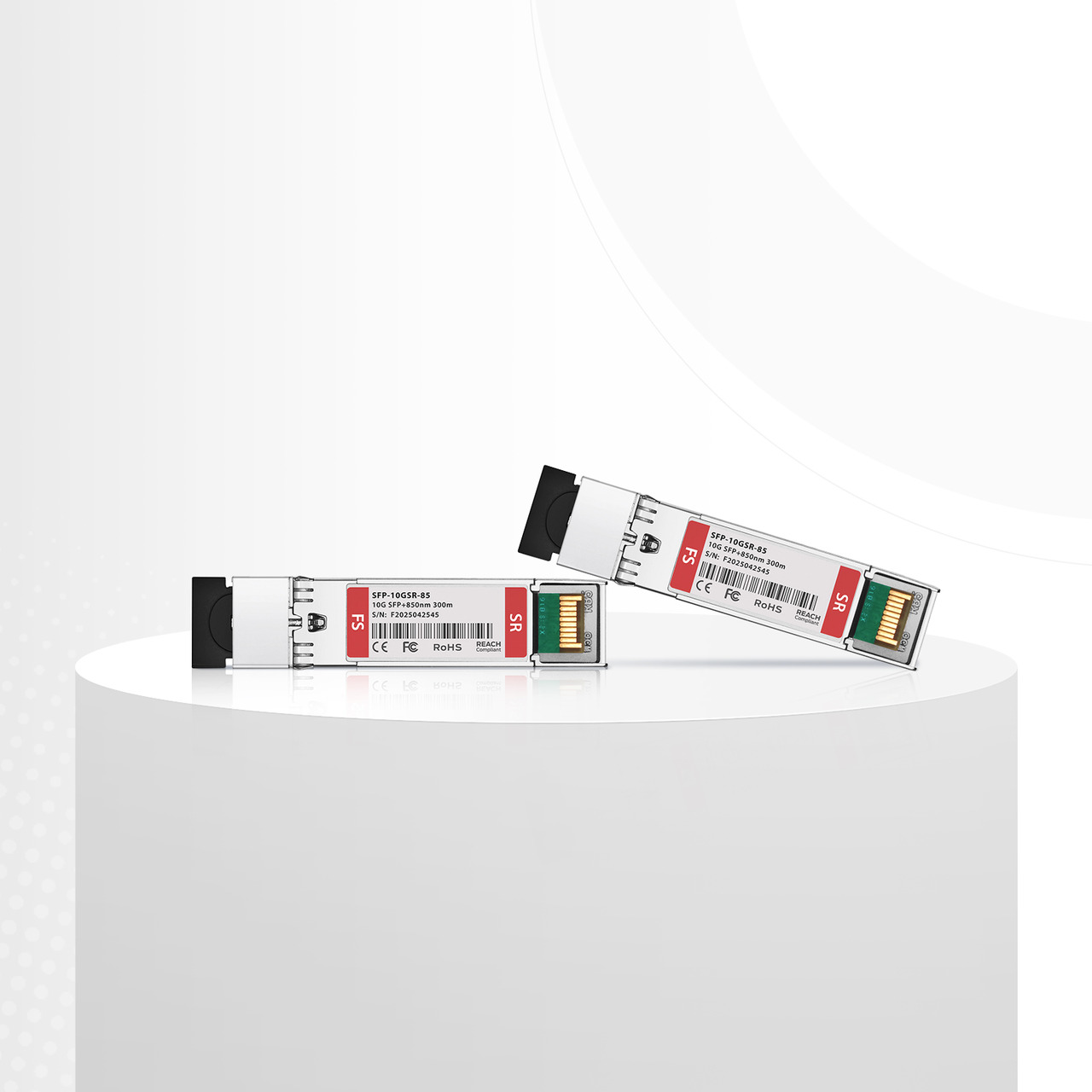 Cisco SFP-10G-SR Compatible 10GBASE-SR SFP+ 850nm 300m DOM Duplex LC/UPC MMF Optical Transceiver Module This picture is about SFP-10GSR-85 Optical Transceiver Module Overall Introduction | FS.