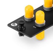 Panel adaptador de fibra óptica FHD®, 6 fibras OM3/OM4 multimodo, adaptador 6 x ST simplex (chapado), manguito cerámico Esta imagen trata sobre FHD-FAP6STSXMMF.