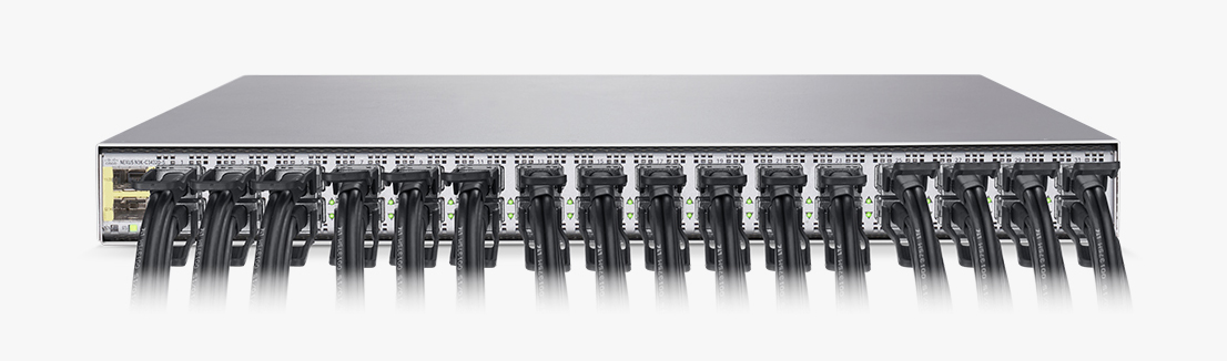 StarTech.com QSFP+ DAC ブレークアウトケーブル 5m Cisco製QSFP-4SFP10G-CU5M互換 40Gbps - 4 x 10Gbps QSFP4SFP10C5 z2zed1b Cisco QSFP-4SFP10G-CU5M Compatible 5m 40G QSFP+ to 4x SFP+ Direct