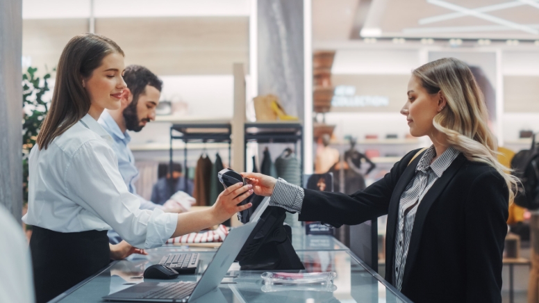 FS PicOS® Solution Built High-Performance Networks for Large Shopping Malls