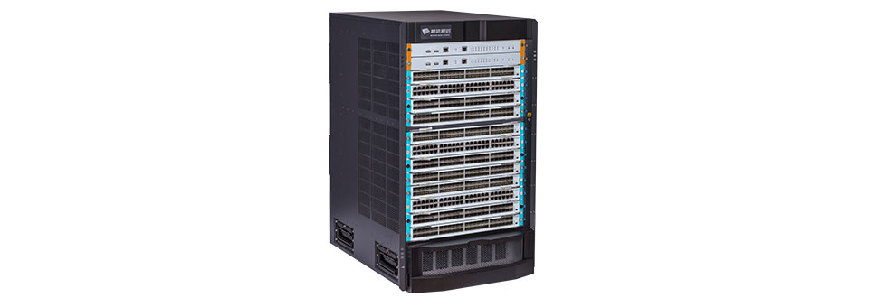 BDCOM S9510-P交换机是上海博达数据通信有限公司面向高性能云计算、数据中心和高端园区网推出的新一代高性能核心交换机