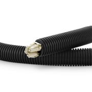 Tubo convoluto de polipropileno ignífugo negro de 25m (82ft), diámetro interior de 19mm Esta imagen trata sobre PP-AD19-25M-BK.