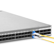 Brocade Compatible 25GBASE-LR SFP28 1310nm 10km Duplex LC/UPC SMF DOM Optical Transceiver Module This picture is about .