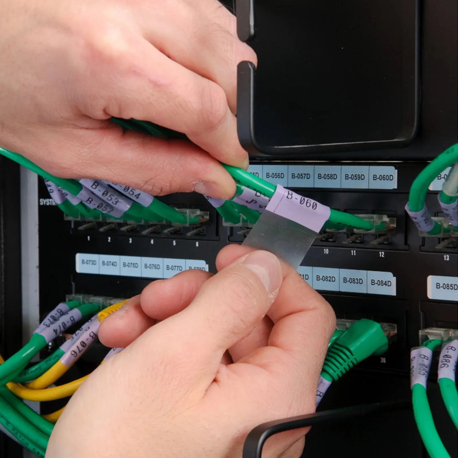 Esta imagen trata sobre M6-21-417.