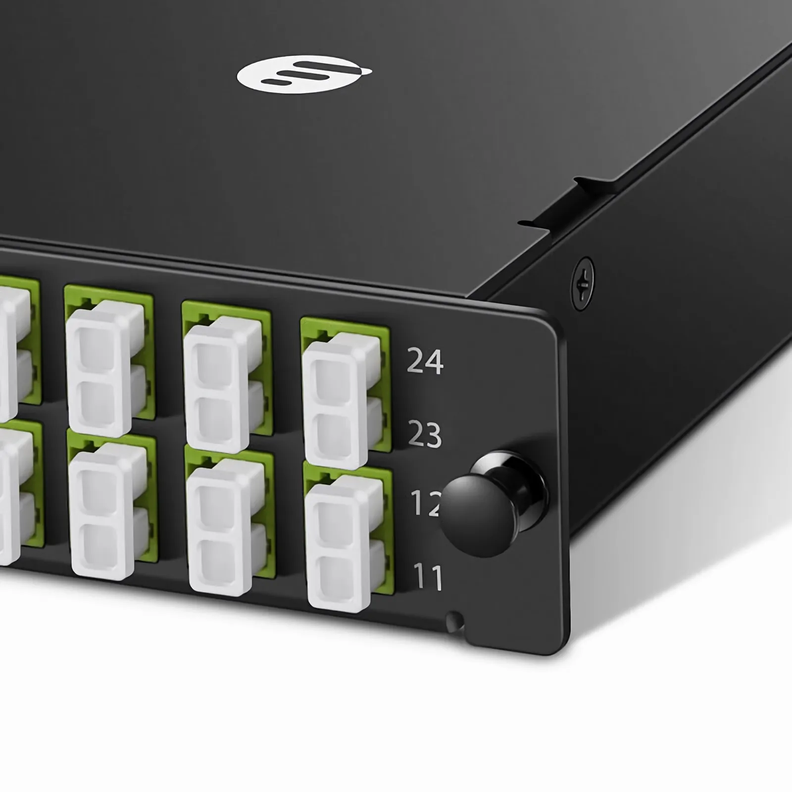 この写真はFHD-1MTP12LCDOM5Aに関するものです。