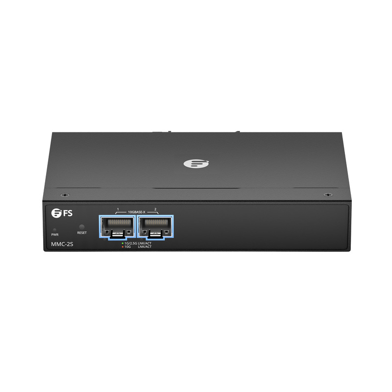 Managed 10GBase-X SFP+ to 10GBase-X SFP+ Converter