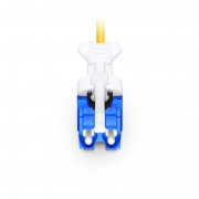 5m (16ft) Senko CS™ UPC to CS™ UPC Duplex OS2 Single Mode Riser (OFNR) 2.0mm Fiber Optic Patch Cable, for 200/400G Network Connection This picture is about HD-SMUCSDX.