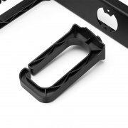 Organizador horizontal de cables, marco de acero con 5 anillos plásticos desmontables en forma de D, 1U, una cara, para 19" EIA Esta imagen trata sobre CMH-5DR1U.