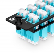 Panneau d'Adaptateur à Fibre Optique FHD®, 24 Fibres OM4 Multimode et 12 Ports Adaptateurs LC UPC Duplex (Aqua), Manchon en Céramique Cette image concerne .
