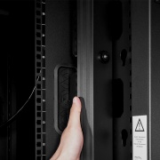 Deze afbeelding gaat over PDU-2PE24I-VME.