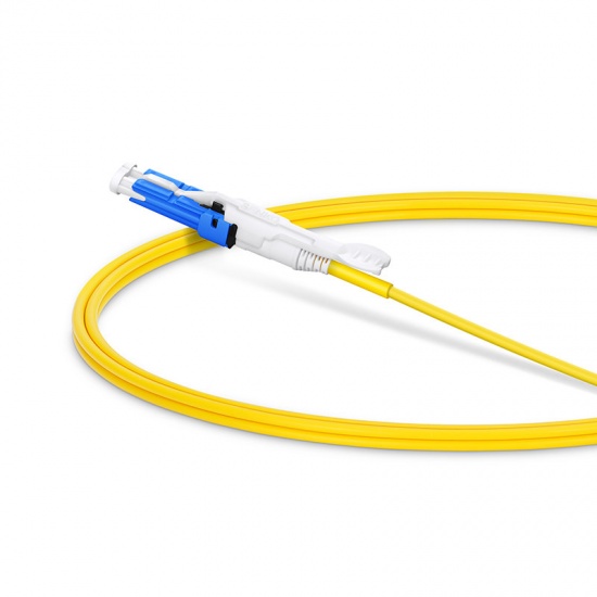 1m CS™UPC-LC UPC 双工单模OS2光纤跳线 一管双芯 2.0mm PVC(OFNR) 用于200G/400G网络连接